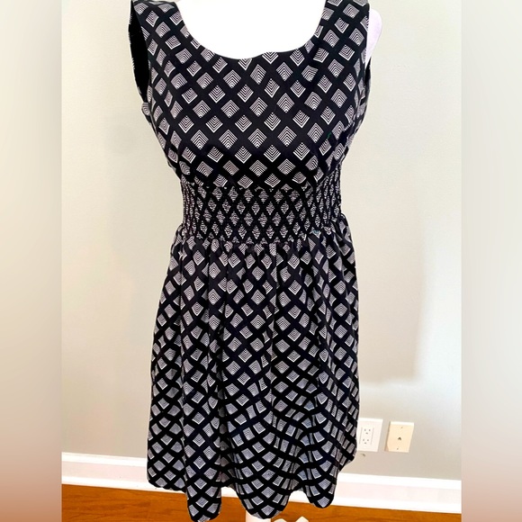 White House Black Market Dresses & Skirts - WHBM Patterned Black/White Dress